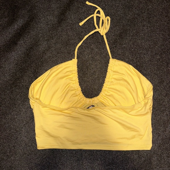 Banana Republic halter top - Picture 2 of 2